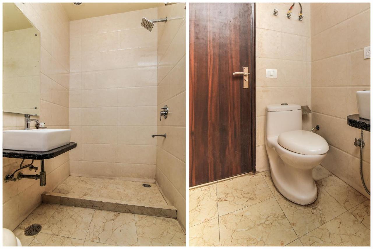 Collection O 76248 Hotel D Crown New Delhi Exterior photo